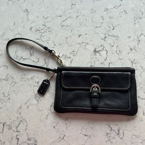 Vintage COACH Bleecker black leather clutch/wristlet